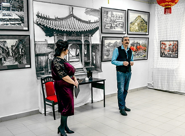 Владимир Гончаров впервые представил свой китайский цикл в Богучаре — Изобразительное искусство — Культура ВРН