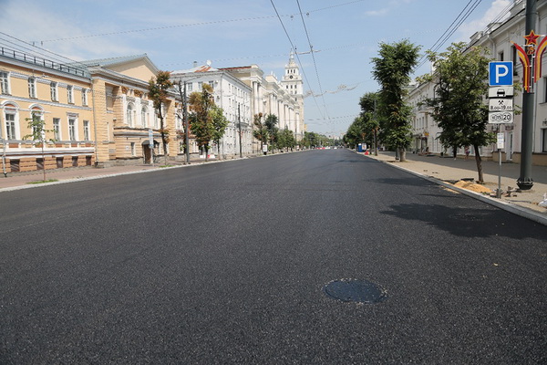 В Воронеже открыли движение по главной улице – проспекту Революции