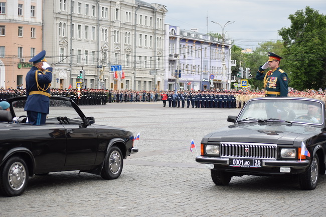 Командующий парадом победы. Александр Нагалин Воронеж. Генерал Нагалин Воронеж. Генерал майор Нагалин Александр. Нагалин Александр Викторович Воронеж.