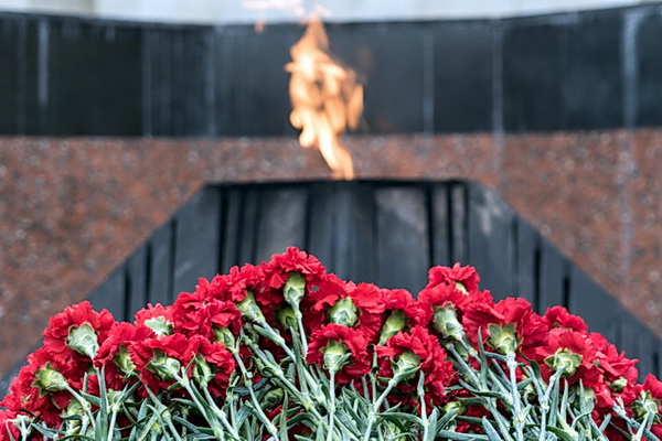 В Воронеже светские и духовные власти почтили память героев Отечества