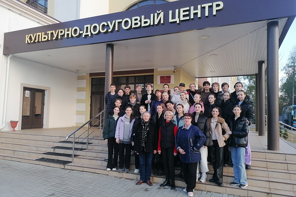 Учащиеся Воронежского хореографического училища устраивают сверстникам из районов области встречи с прекрасным