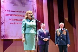 Доходы Эмилии Сухачевой больше, чем у губернатора Александра Гусева и её куратора Владимира Попова