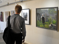 В Воронеже открылась персональная выставка Евгения Кострюкова, посвящённая женщинам