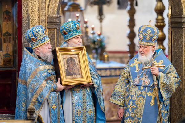 Враги Церкви стремятся опоганить чудесное явление Казанской иконы Божьей Матери 4 ноября