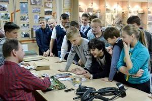 Участники поискового объединения «Дон» провели открытый урок в школе имени  генерала Лизюкова