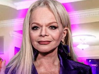 Казус Ларисы Долиной: пенсионеры успешно осваивают бизнес по продаже и возврату квартир