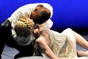 Отелло и Дездемона подрались во время репетиции шекспировской трагедии