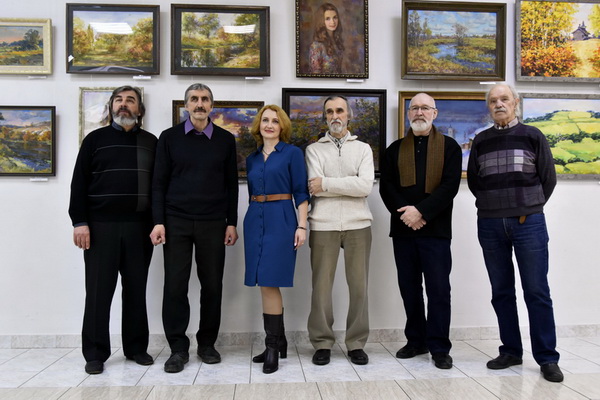 Выставка работ воронежских художников открылась в Лисках