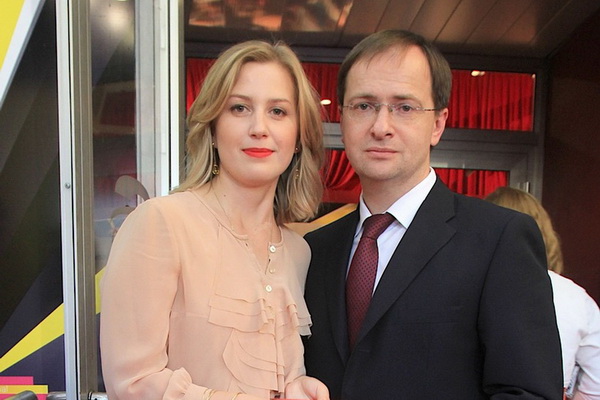 Семья министра культуры Владимира Мединского вошла в число богатейших по версии Forbes