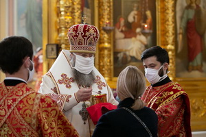 В Донской митрополии всех священников обязали служить в масках