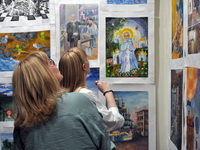 В Воронеже открылась традиционная выставка «Мир глазами детей»