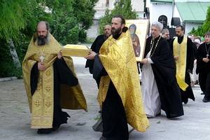 Украина  встретила мощи святителя Митрофана Воронежского
