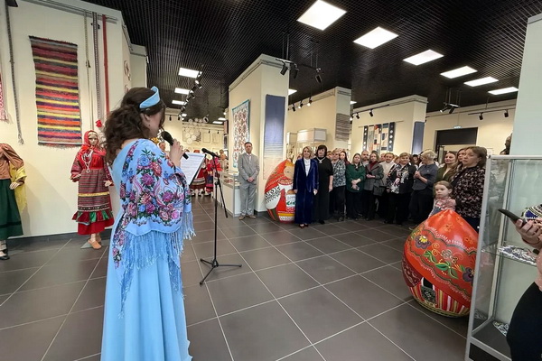 Открылась XVII областная выставка народного творчества и художественных ремесел «Мир стоит на мастерах»