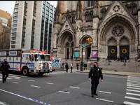 Стрельба во время Рождественского концерта в Нью-Йорке завершилась смертью нападавшего