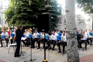 «Лето в Кольцовском сквере» завершилось под аплодисменты воронежцев