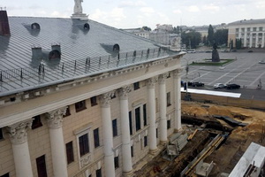 Косметический ремонт фасада театра оперы и балета отменили