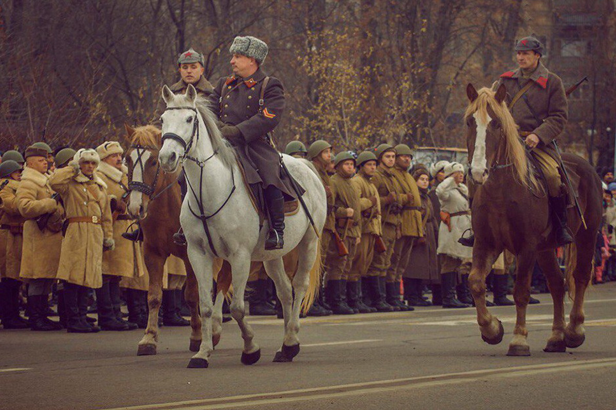 Парад 7 ноября воронеж