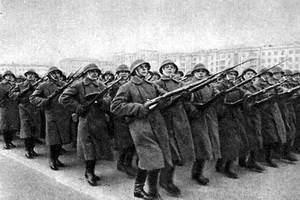 Реконструкцию военного парада 1941 года в Воронеже перенесли с 7 на 6 ноября