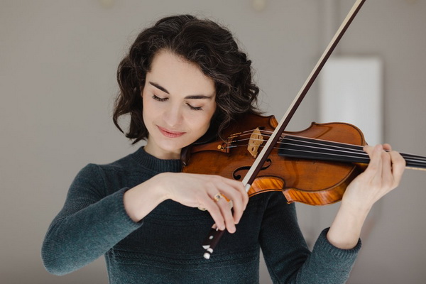 Известная скрипачка отказалась от концертной деятельности