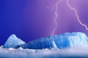 На Северном полюсе разразилась гроза – метеорологи выпали в осадок
