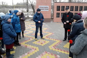 Писательский «десант» высадился в Репьёвке