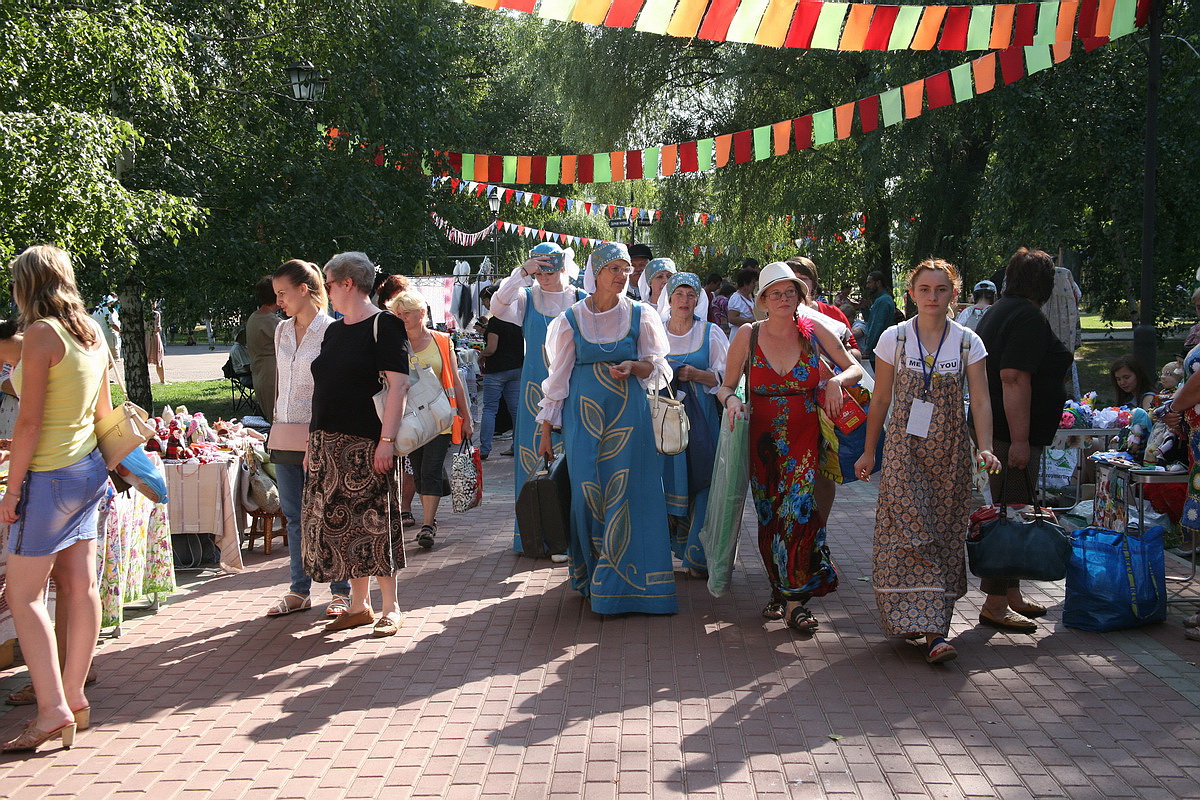 Россошь воронежская новости сегодня. Фестиваль в Россоши. Праздник Мастеров Россошь. Россошь культура. Город Мастеров Россошь.