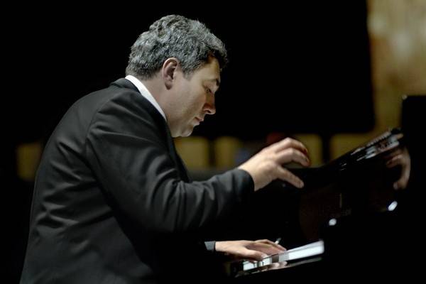 Вадим Руденко сыграет в Воронеже Моцарта