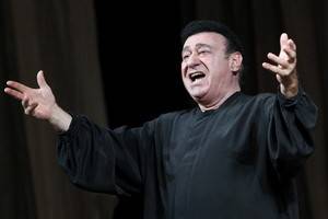 Тенор Зураб Соткилава сообщил, что у него тяжёлая форма рака