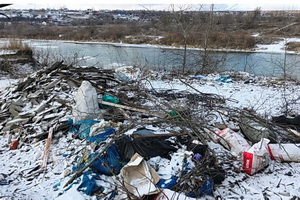 В Семилукском районе загадили берег Дона до того, что создали эпидемиологическую угрозу