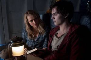 Американский прокат возглавил фильм «Тепло наших тел»