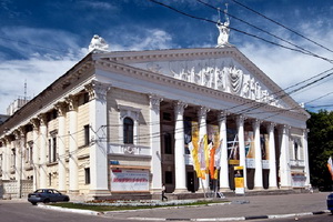 Начинается обследование здания Воронежского театра оперы и балета