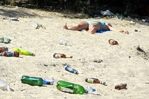 Путин потребовал от местных властей навести порядок на пляжах