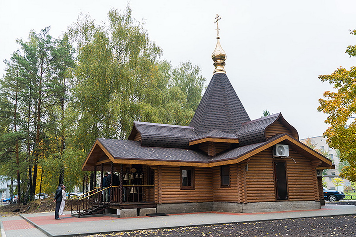 Каменщикова 9 фото храм