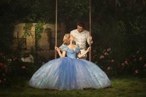Критики рассказали, в чем секрет нового фильма «Золушка»